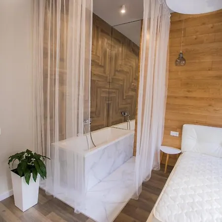 Premium In Old Town Apartment Lviv